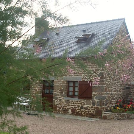 Hotel Gite Les Sageais Baguer-Morvan Exterior foto